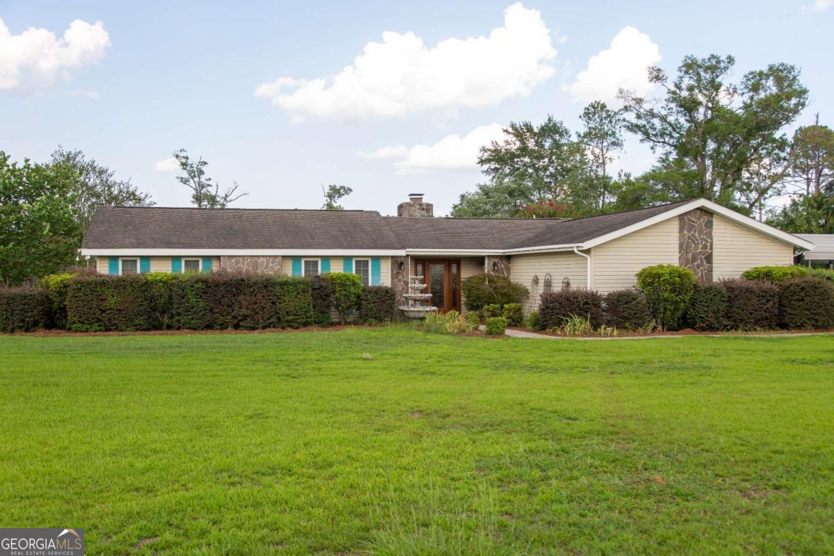 97 Andrea Property Photo 40