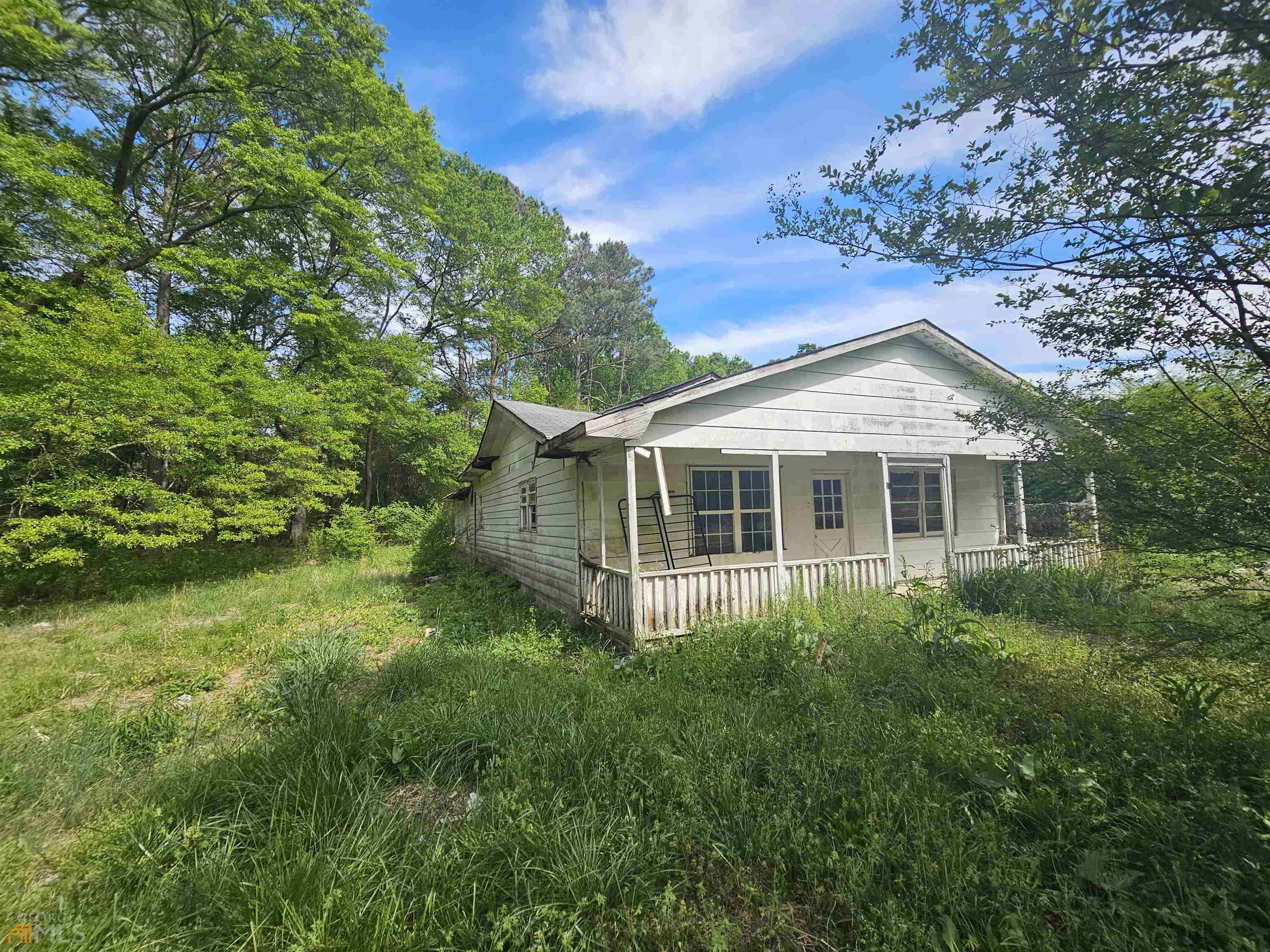 111 Smith Road Property Photo 5