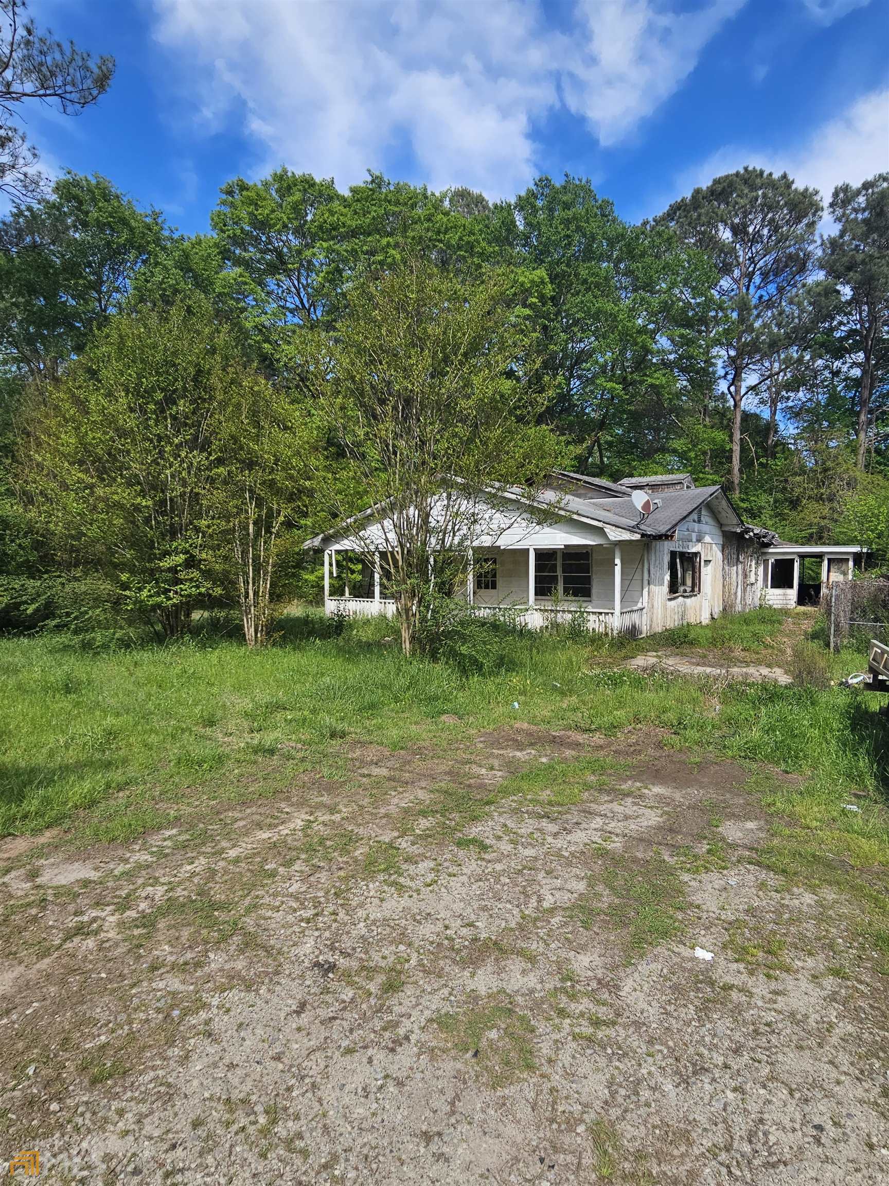 111 Smith Road Property Photo 6