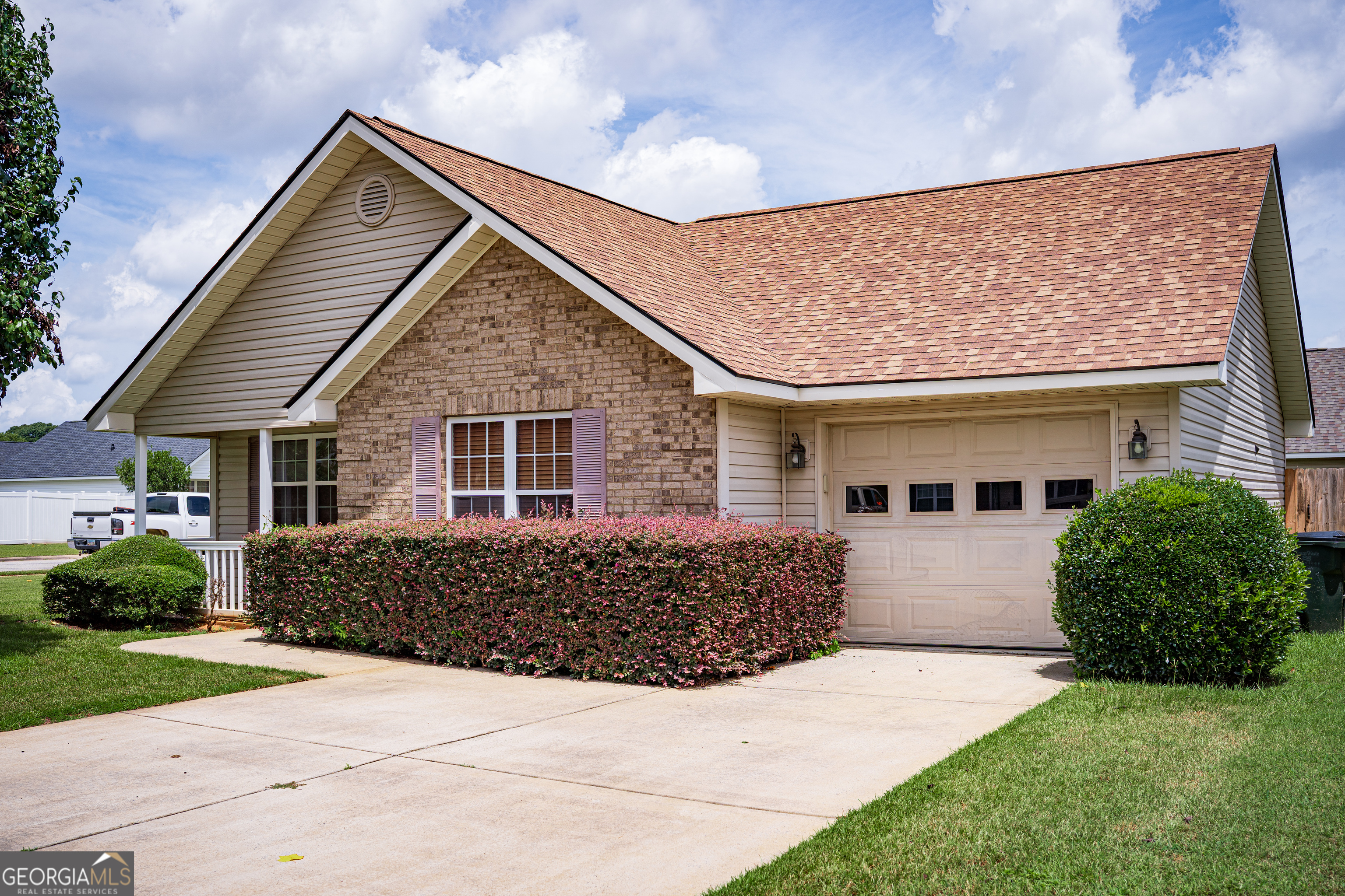 204 Deerfield Circle Property Photo 8