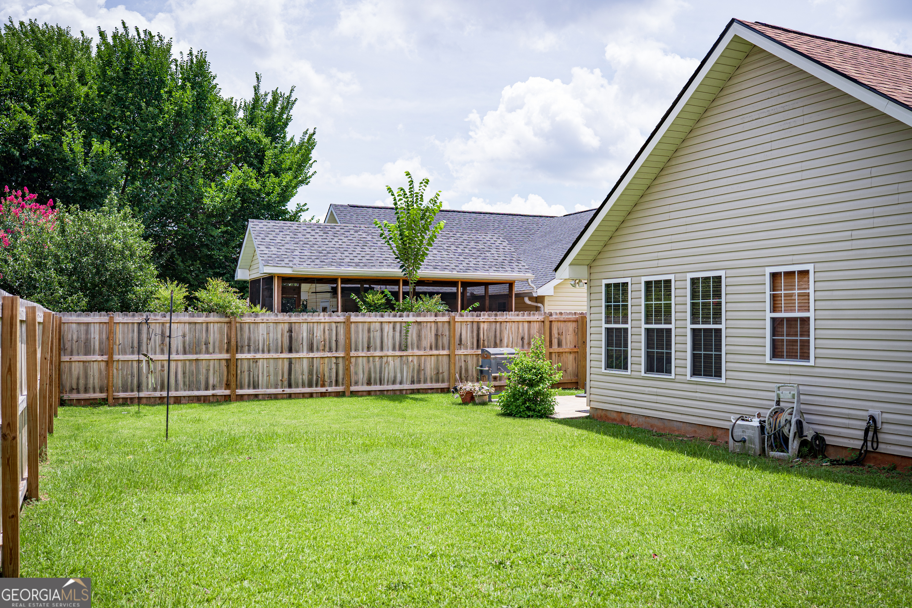 204 Deerfield Circle Property Photo 14