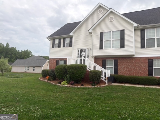 300 Vineyard Ridge Lane Property Photo 1
