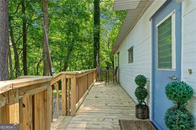 1000 Delta Drive Property Photo 2