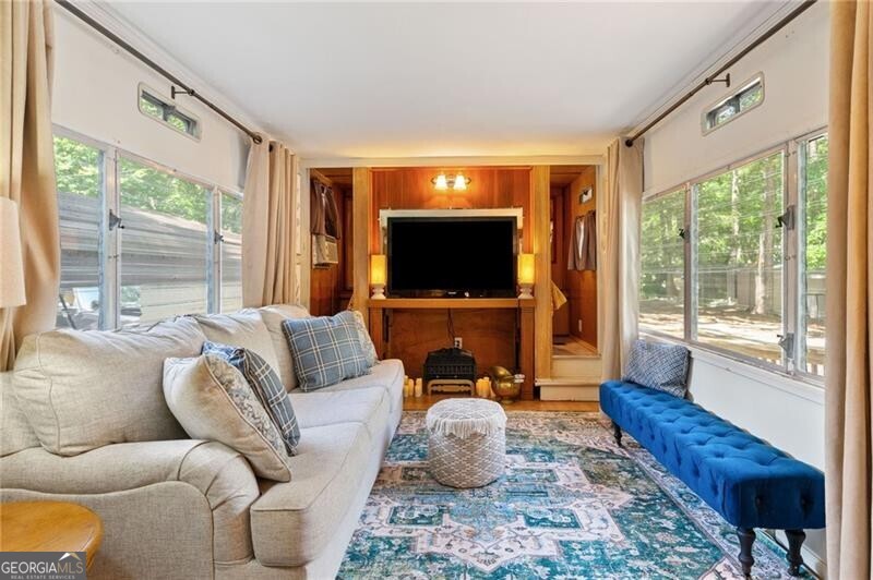 1000 Delta Drive Property Photo 3