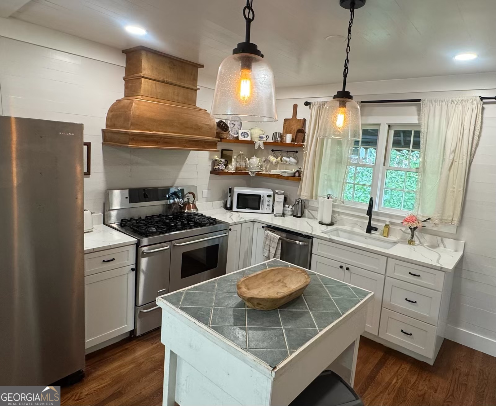 215 Tallapoosa Street W Property Photo 4