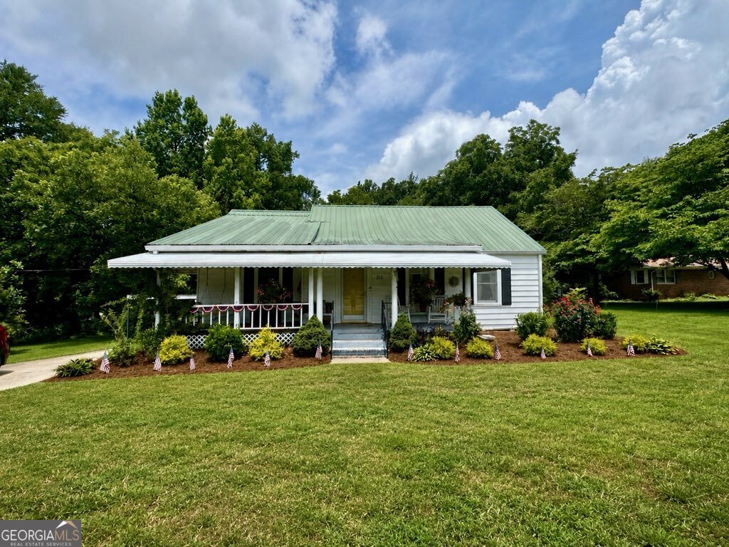 215 Tallapoosa Street W Property Photo 5