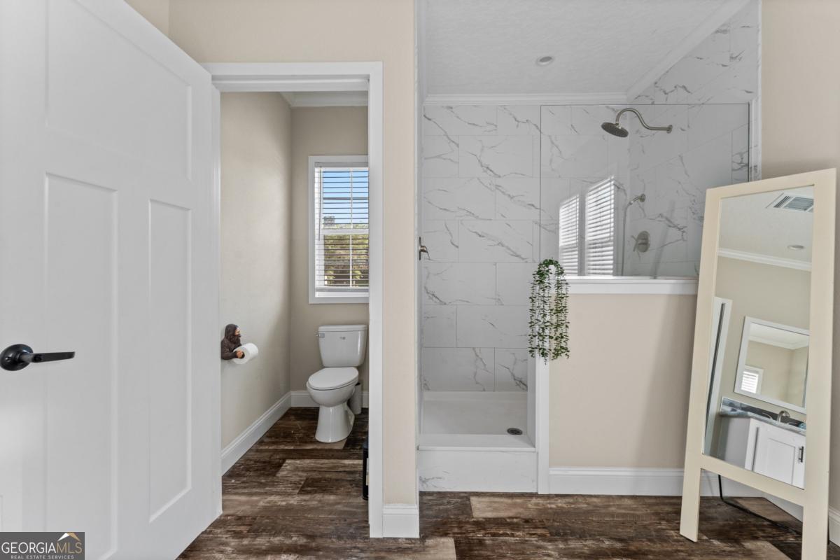 302 Middleton Road Property Photo 24