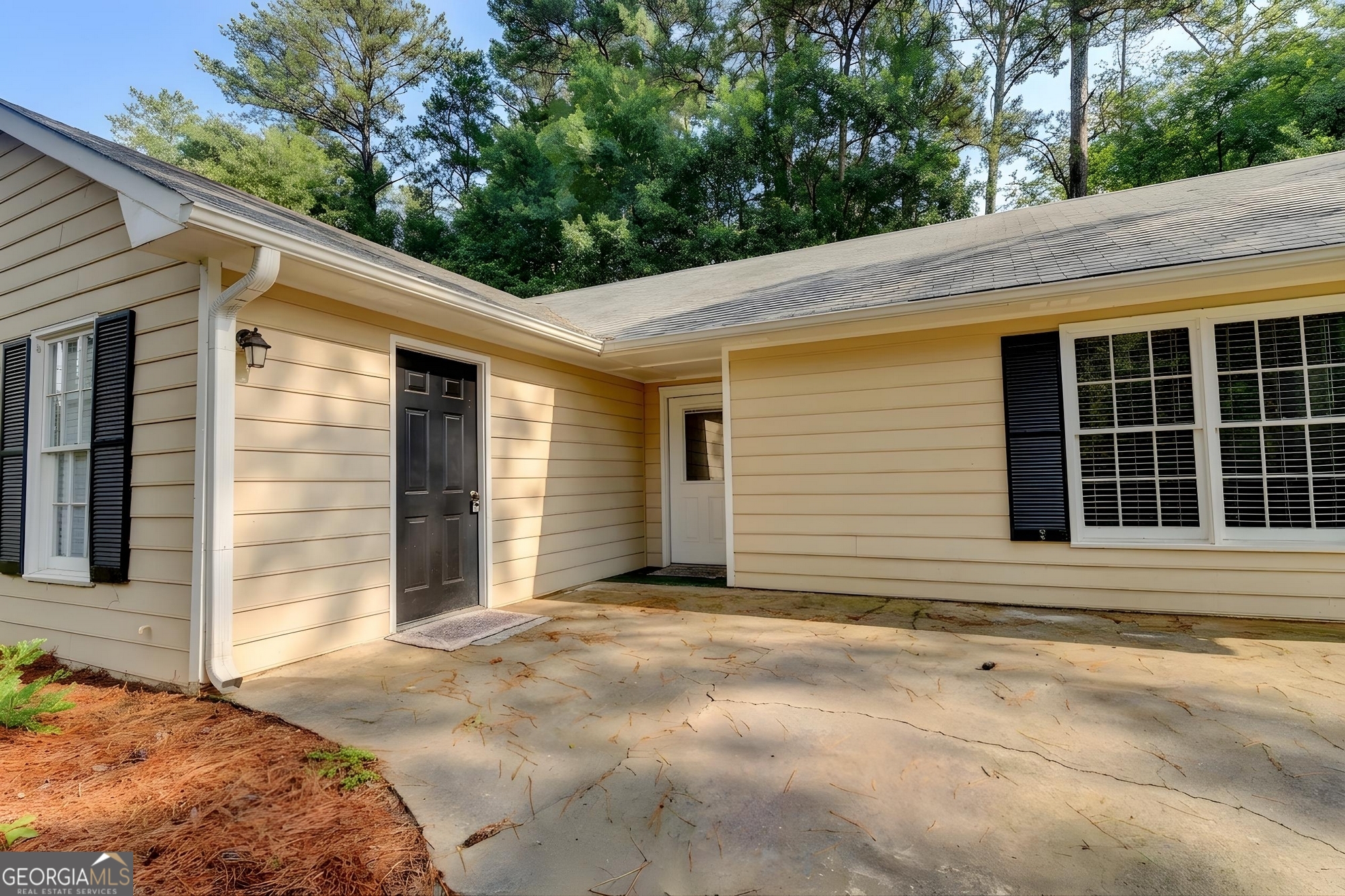 2199 Summertown Drive Property Photo 3
