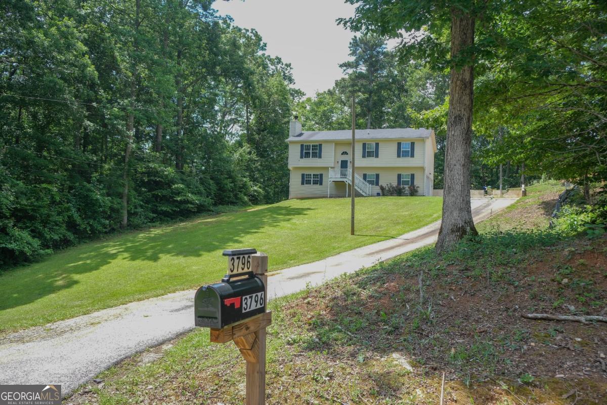 3796 Cannon Drive Property Photo 2