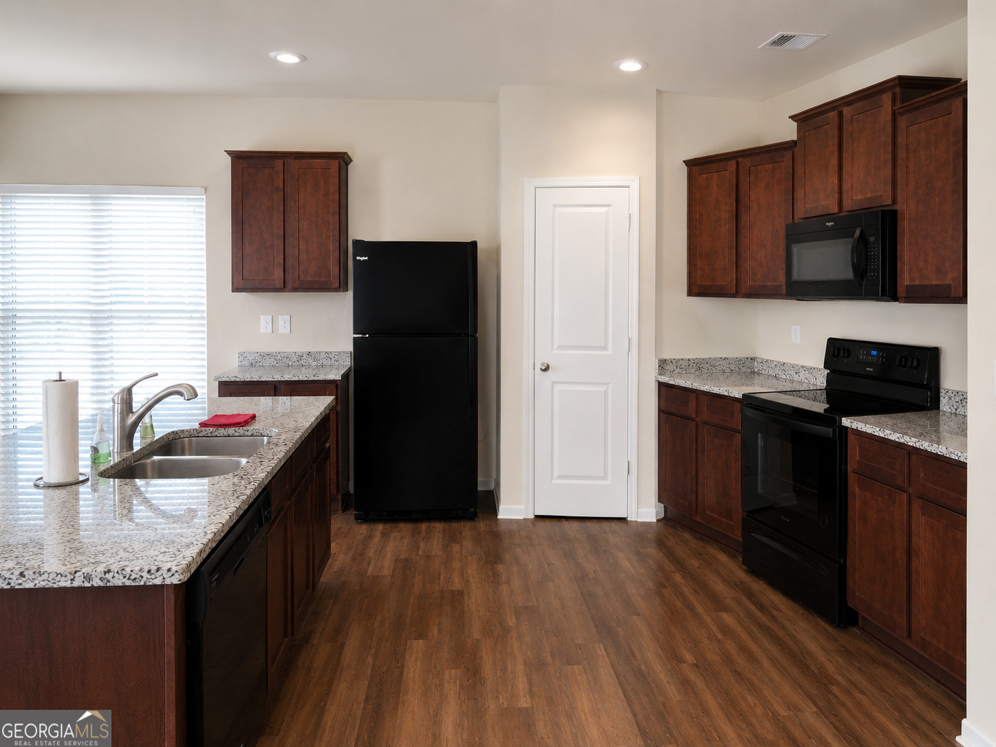 10855 Wheeler Trace Property Photo 3