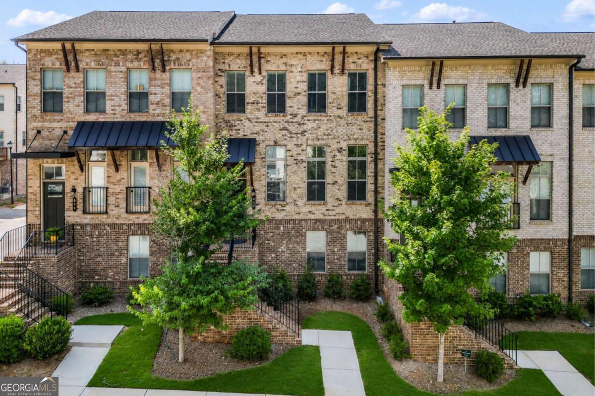 600 Alexander Hills