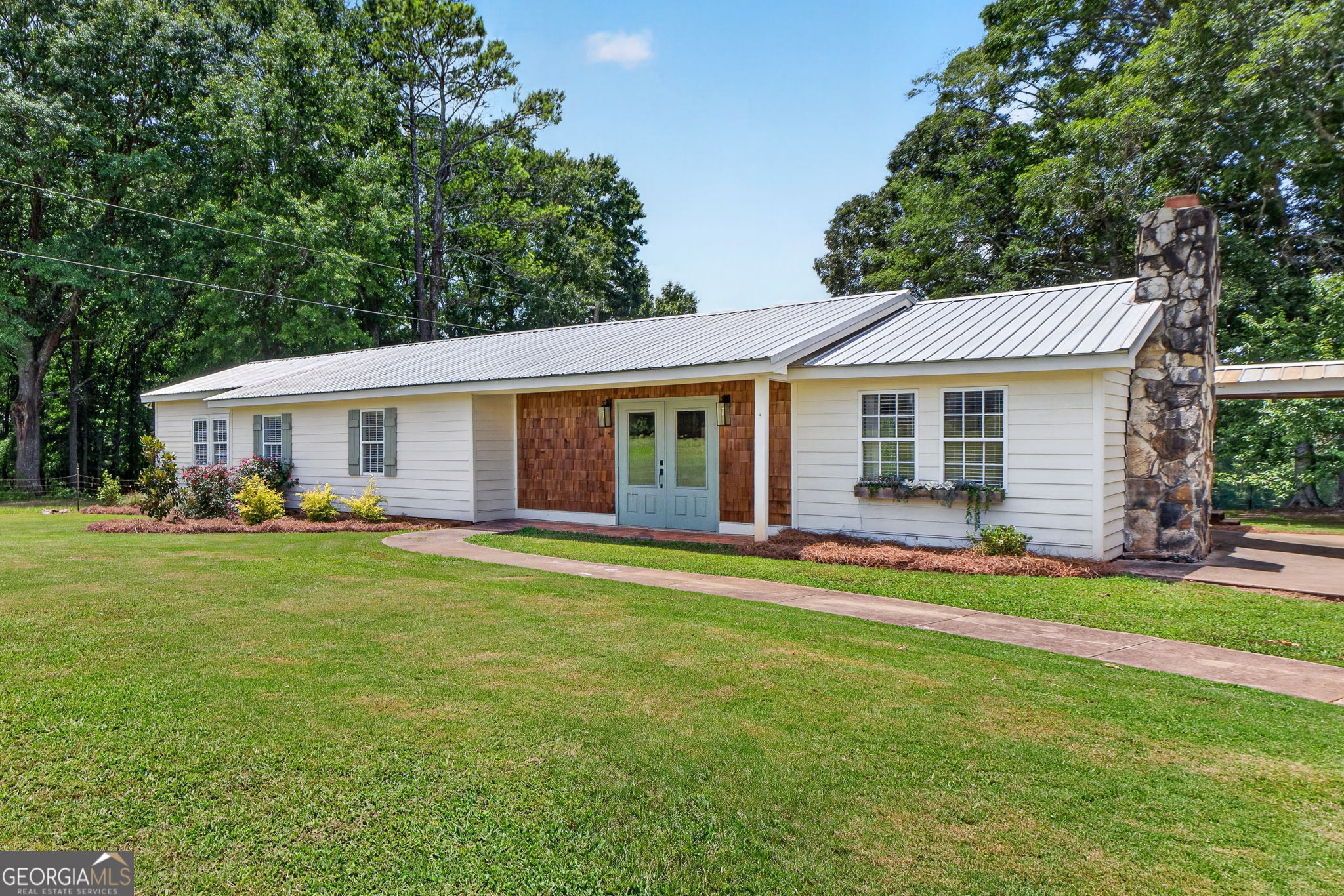 242 Harris Road Property Photo 1