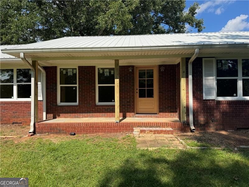 1049 Ben Higgins Road Property Photo 2