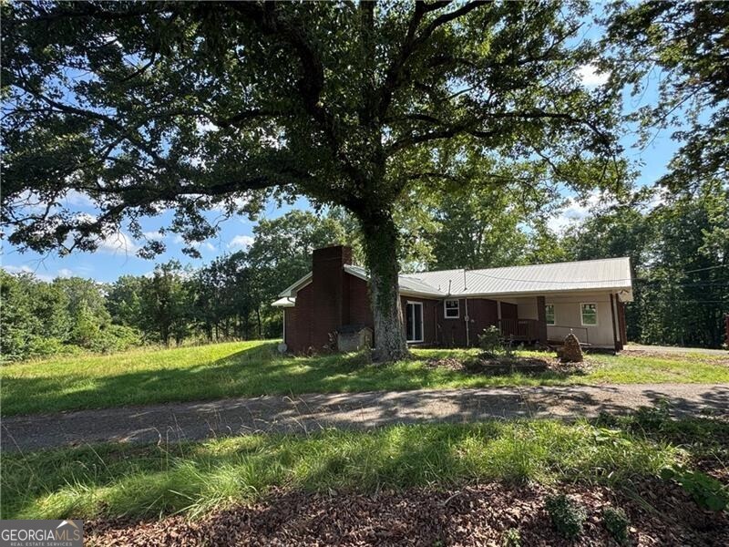 1049 Ben Higgins Road Property Photo 11