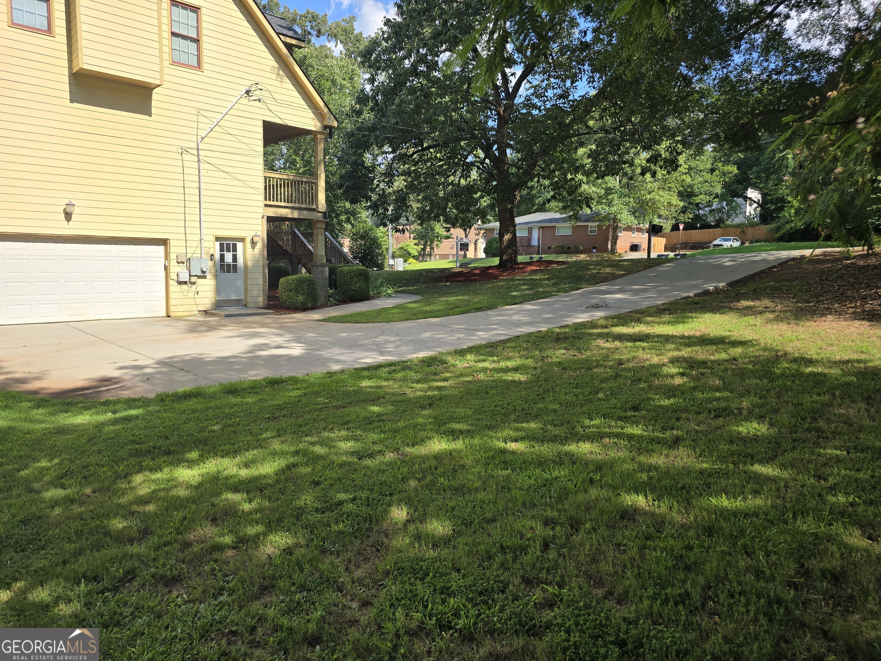 919 Jefferson Avenue Property Photo 6