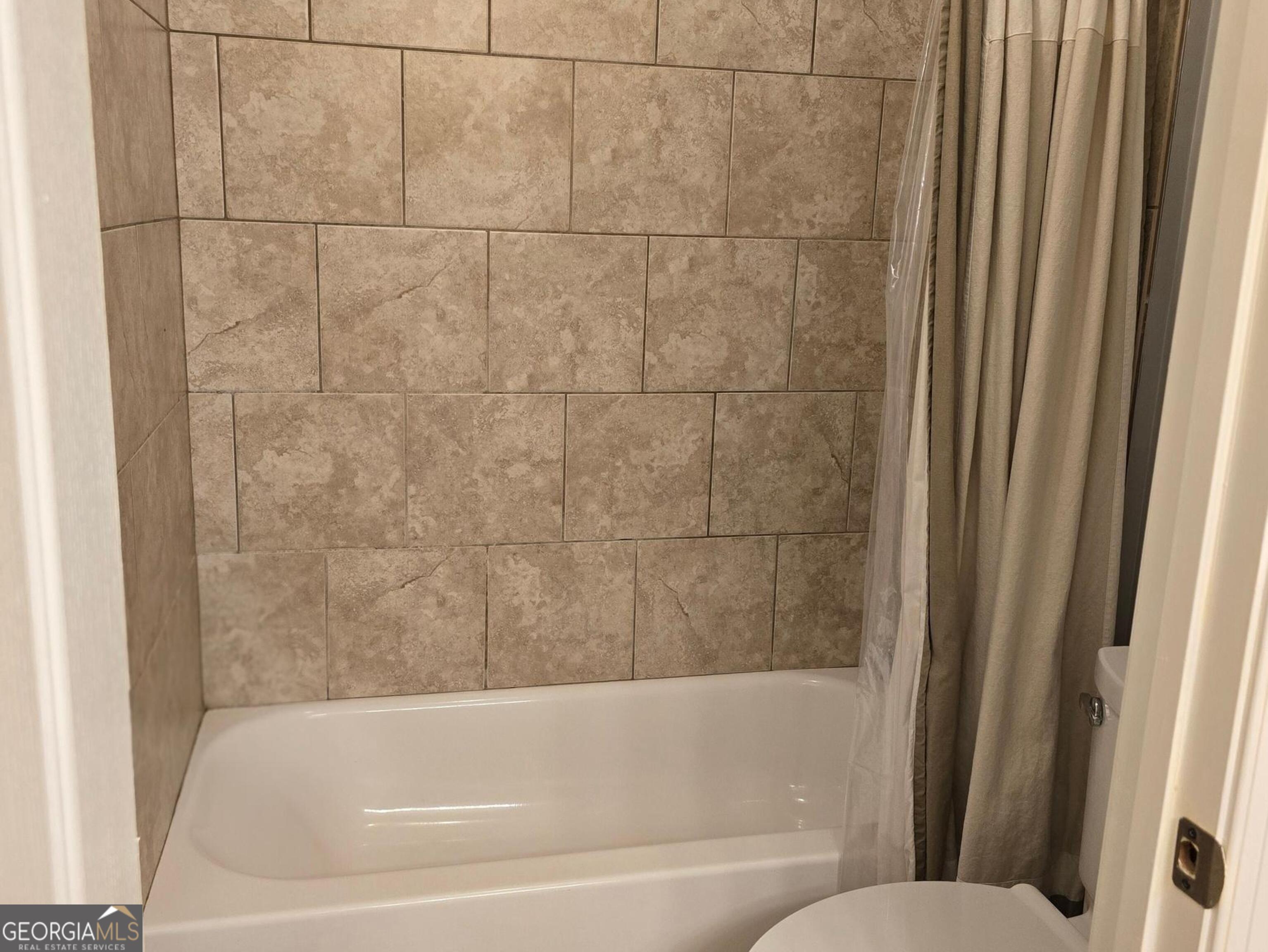 919 Jefferson Avenue Property Photo 25