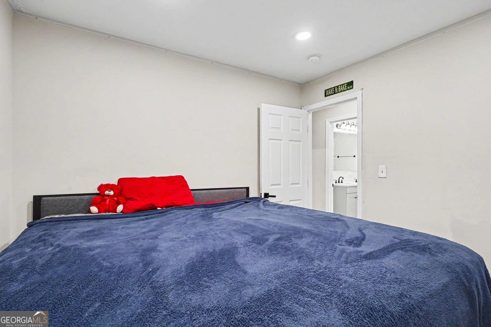 166 Kipling Way Property Photo 17