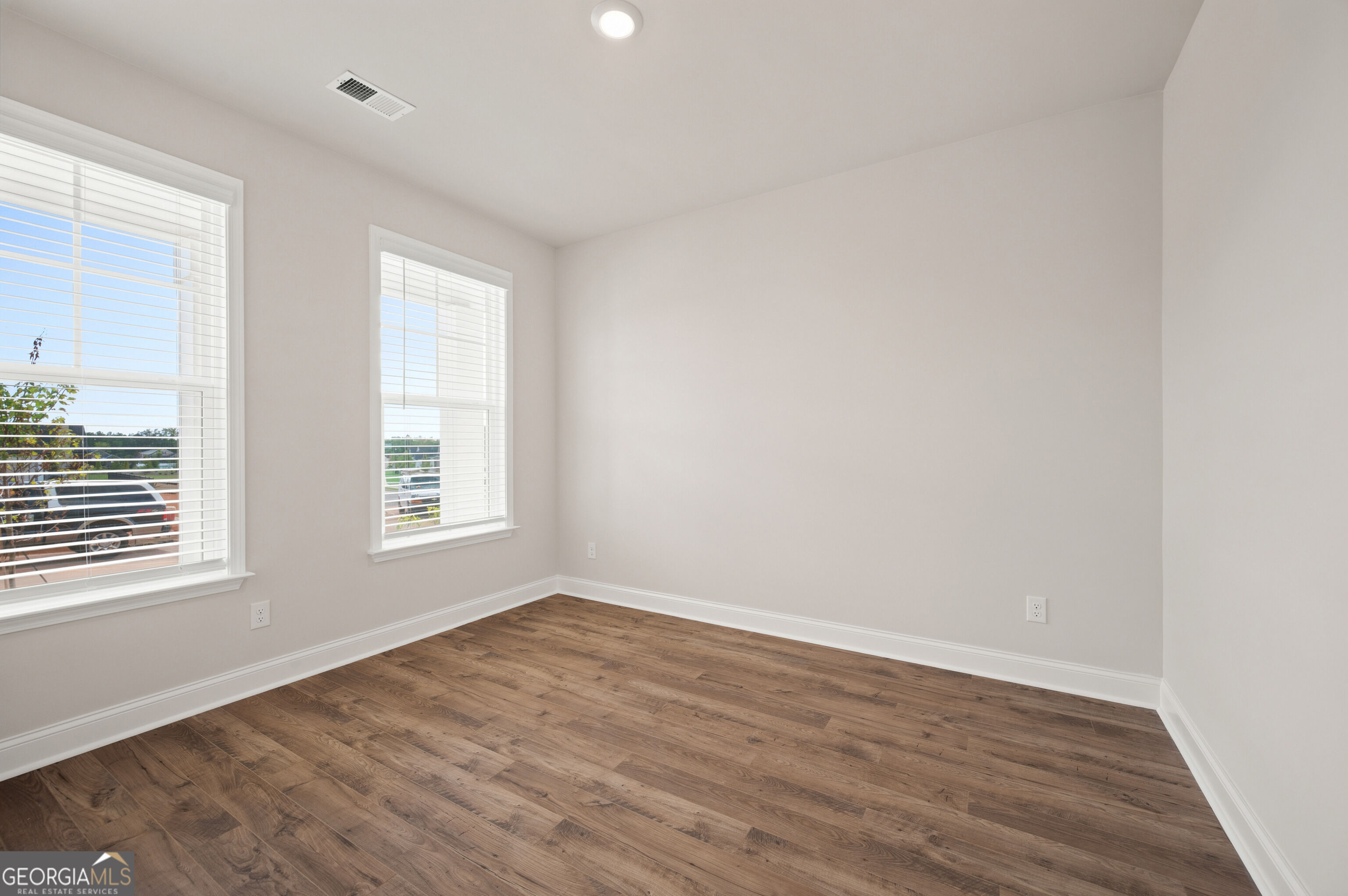 560 Parnassus Road Property Photo 3