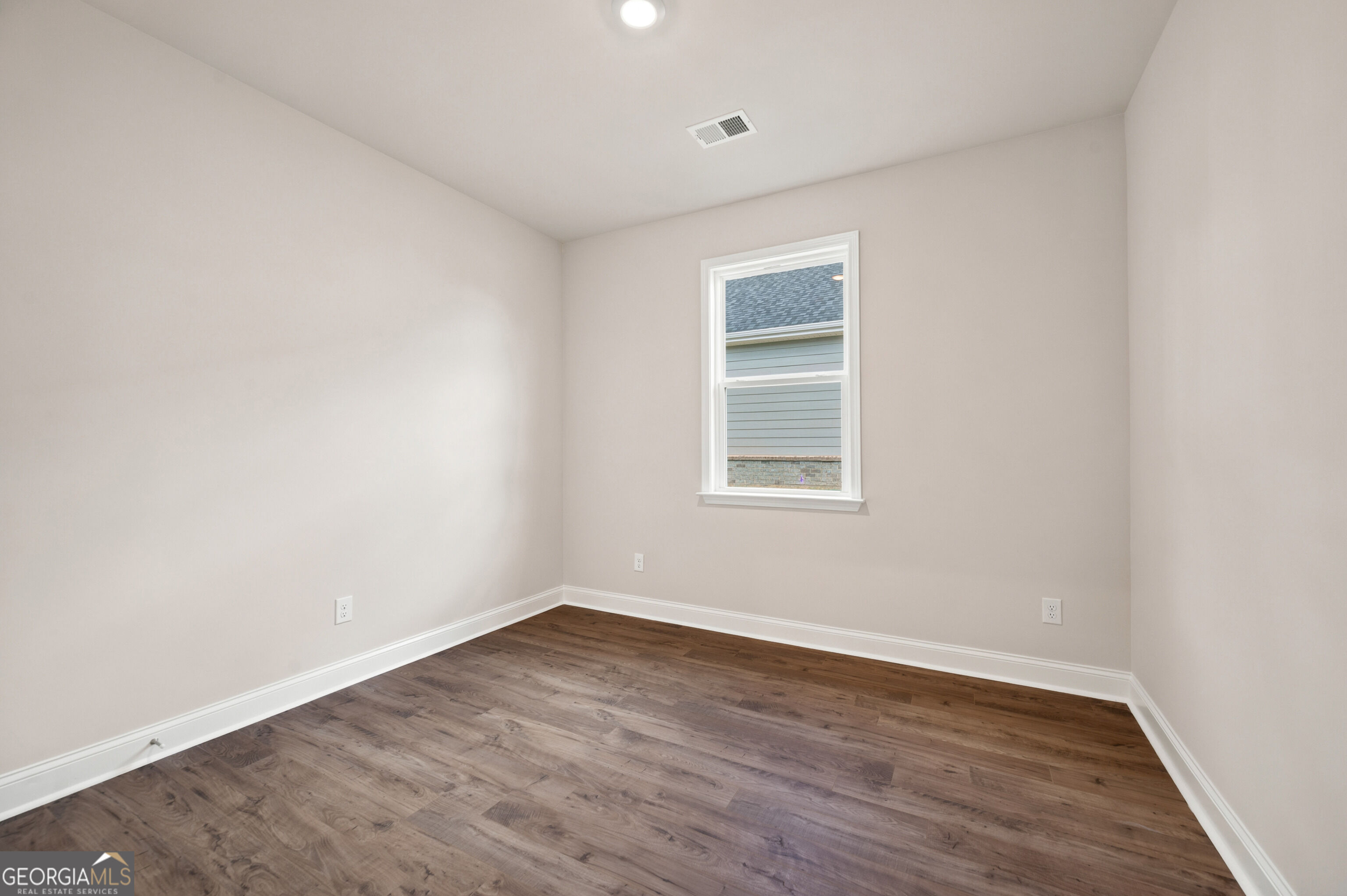 560 Parnassus Road Property Photo 7