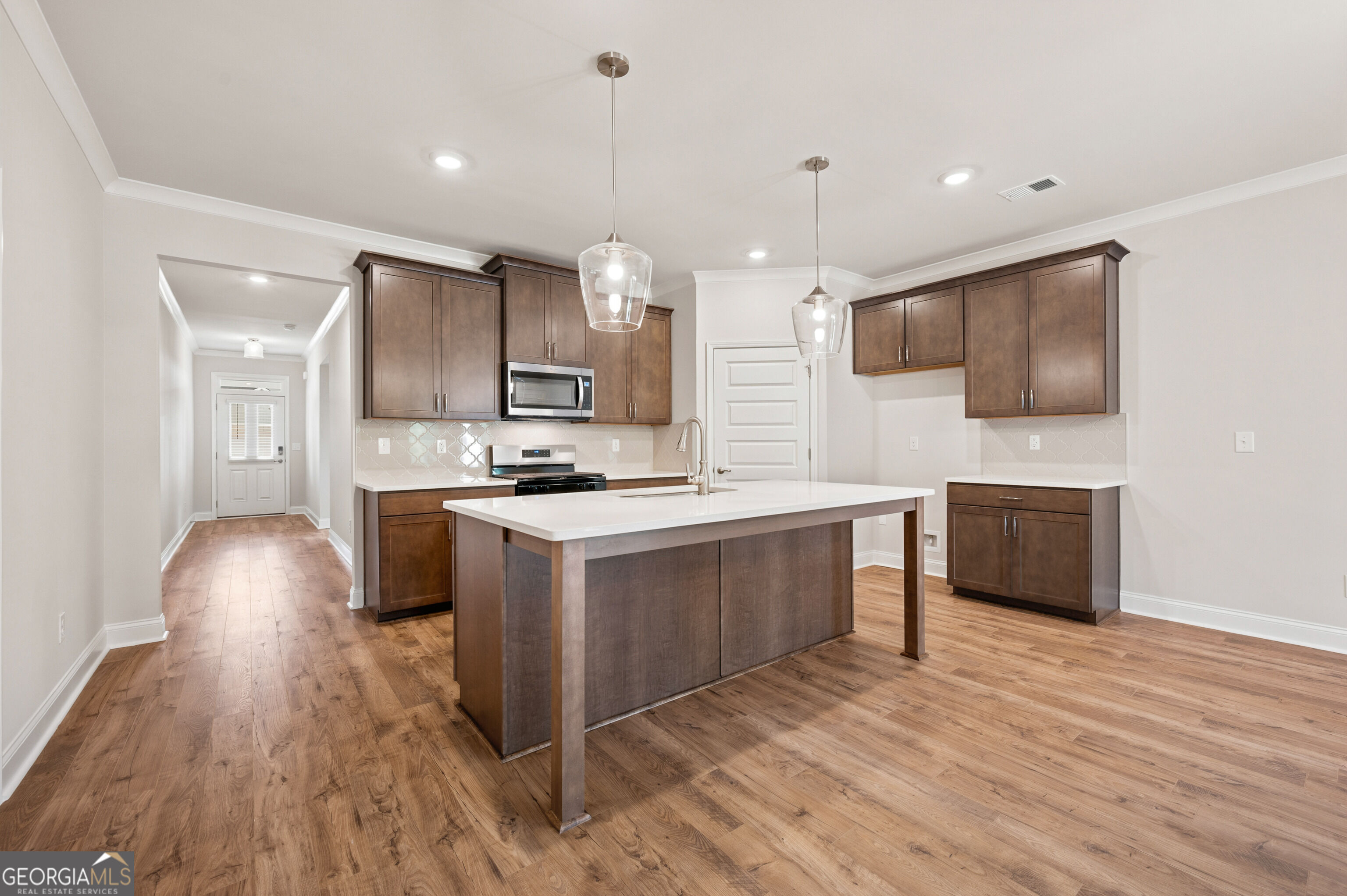 560 Parnassus Road Property Photo 10