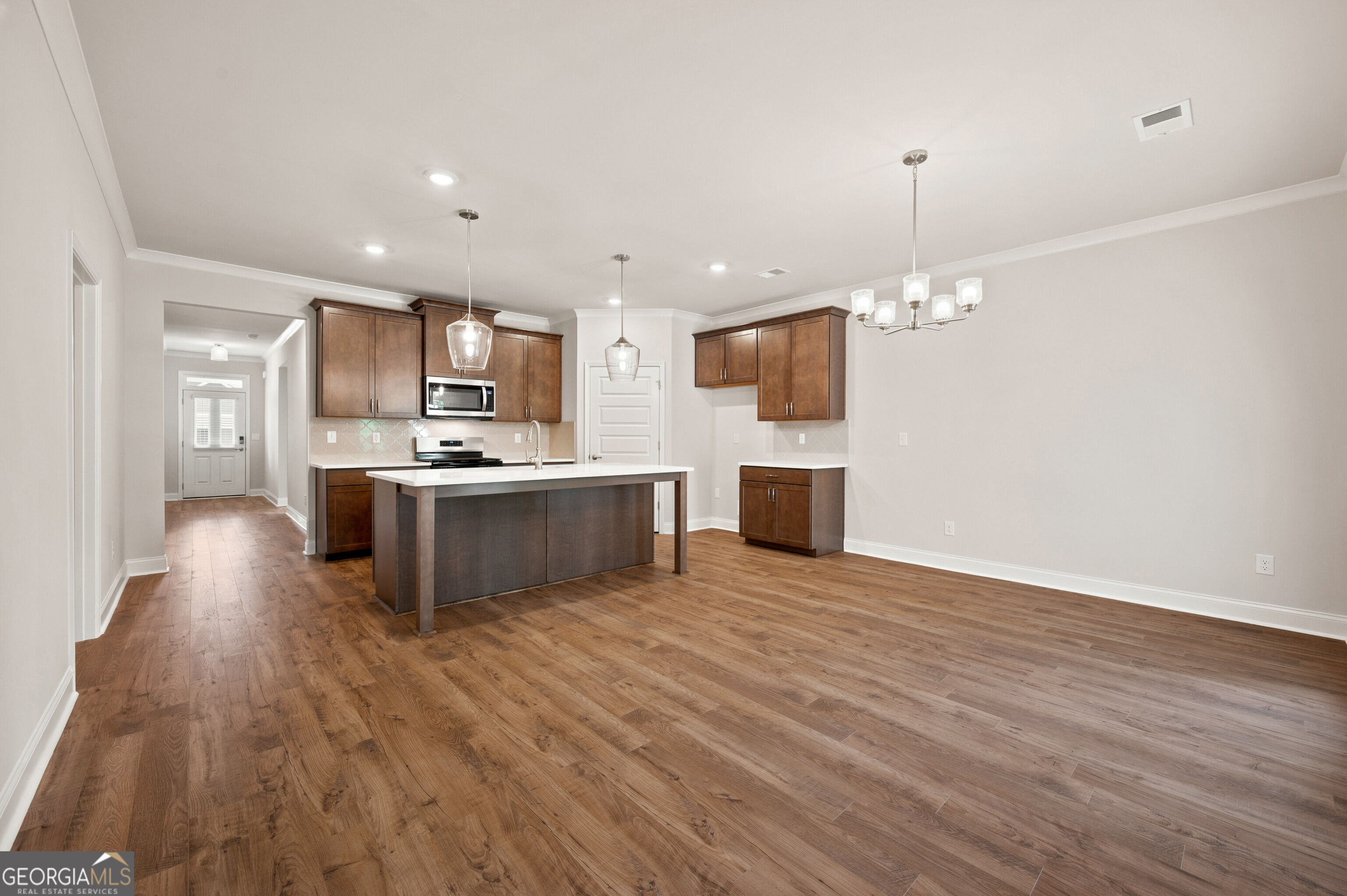 560 Parnassus Road Property Photo 11