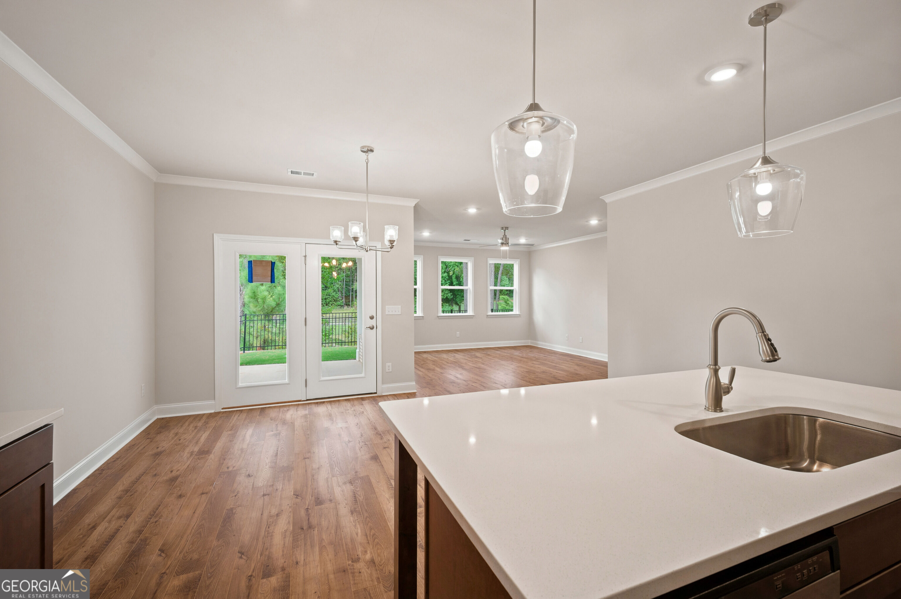 560 Parnassus Road Property Photo 14