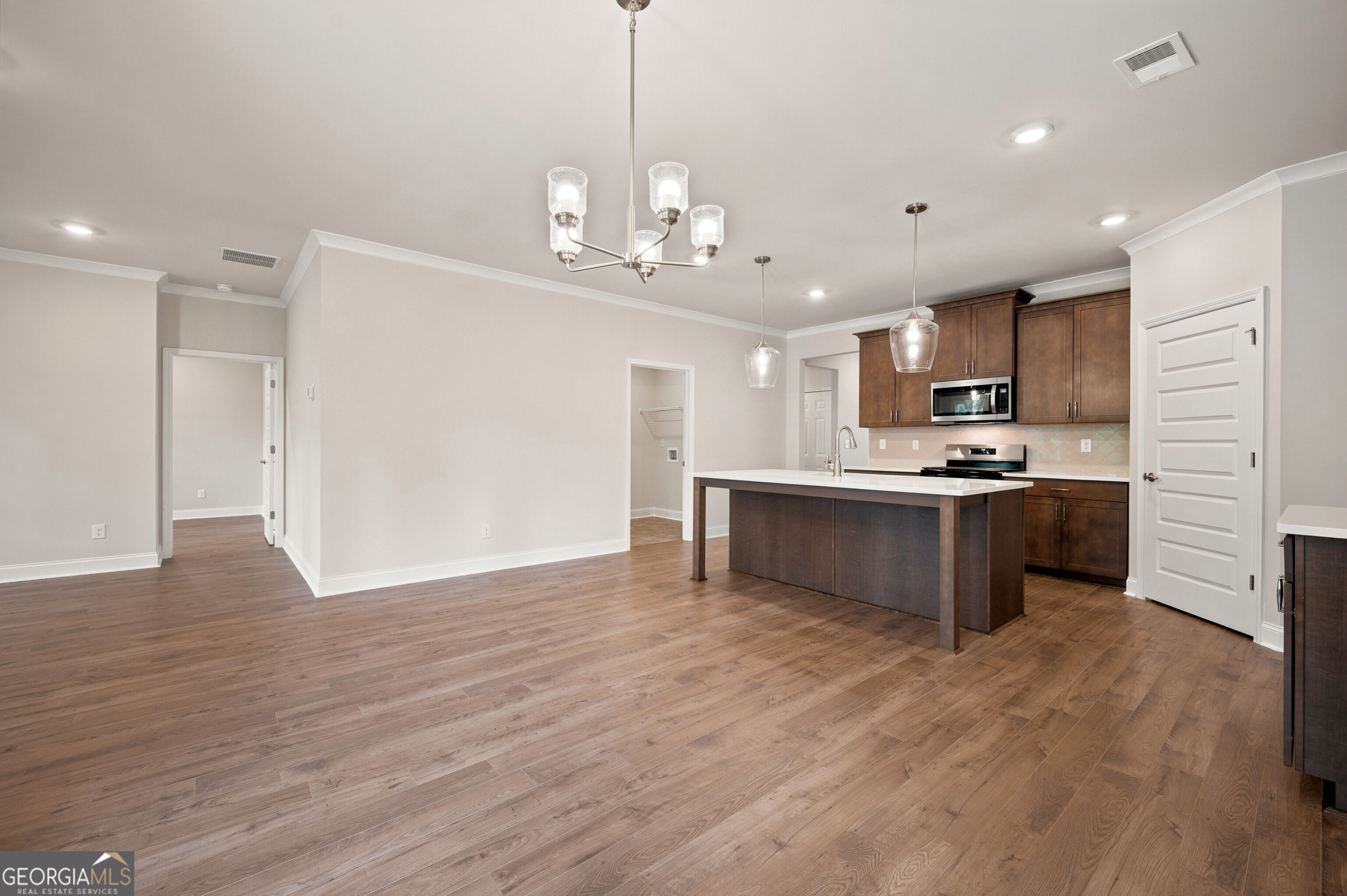 560 Parnassus Road Property Photo 15