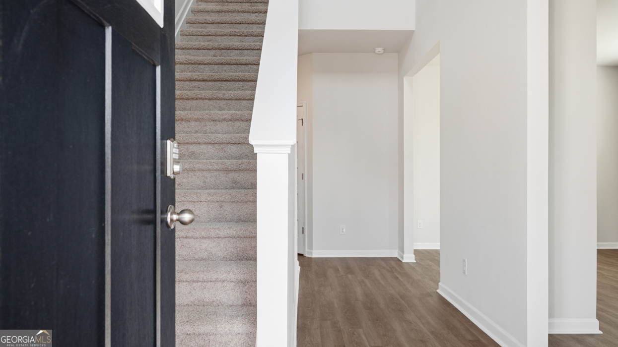 204 Friendship Oak Way Property Photo 2