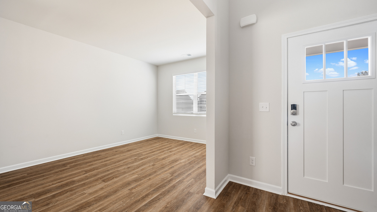 204 Friendship Oak Way Property Photo 3