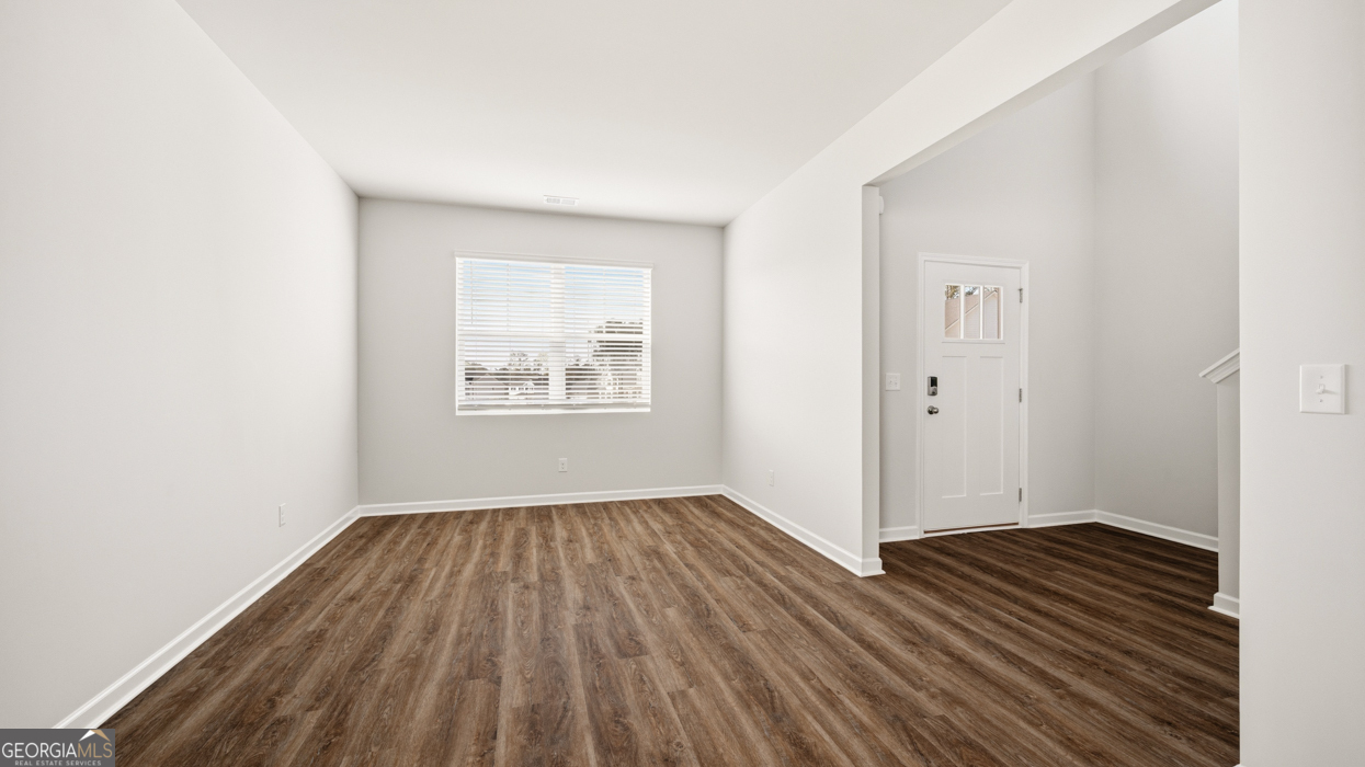 204 Friendship Oak Way Property Photo 4