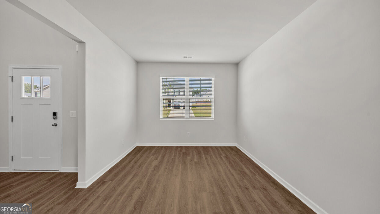 204 Friendship Oak Way Property Photo 4
