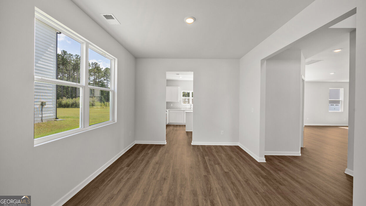204 Friendship Oak Way Property Photo 6