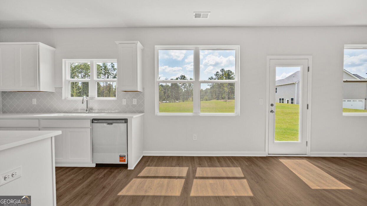 204 Friendship Oak Way Property Photo 11