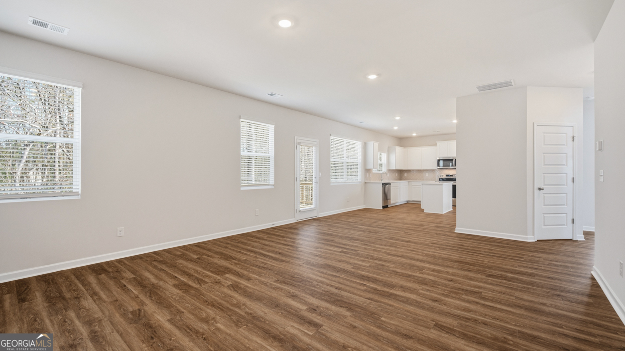 204 Friendship Oak Way Property Photo 13