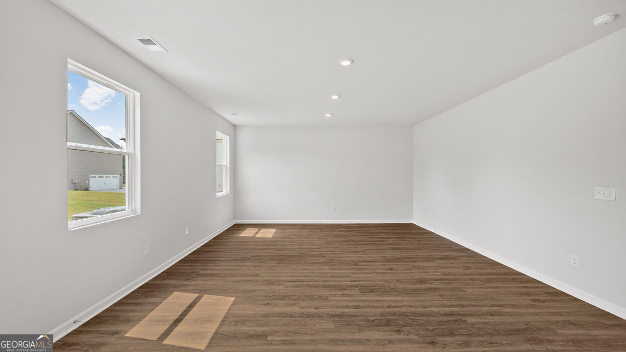204 Friendship Oak Way Property Photo 14