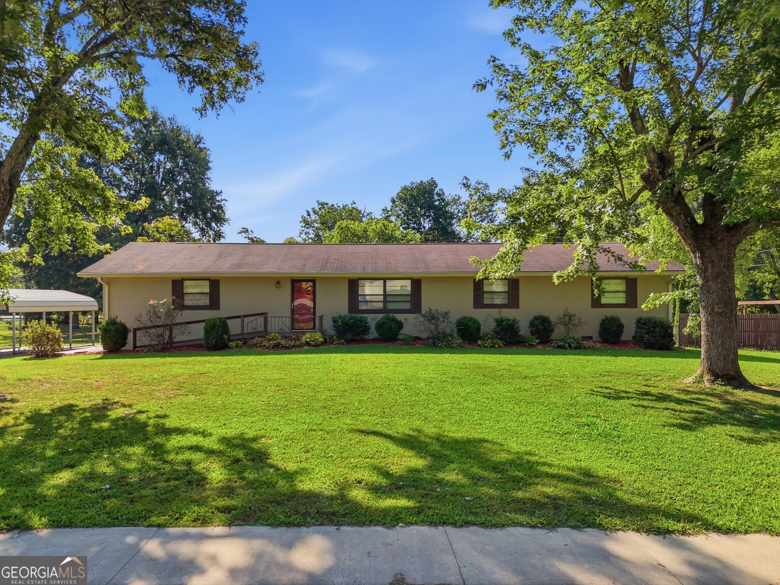 105 Hamel Drive Property Photo 1