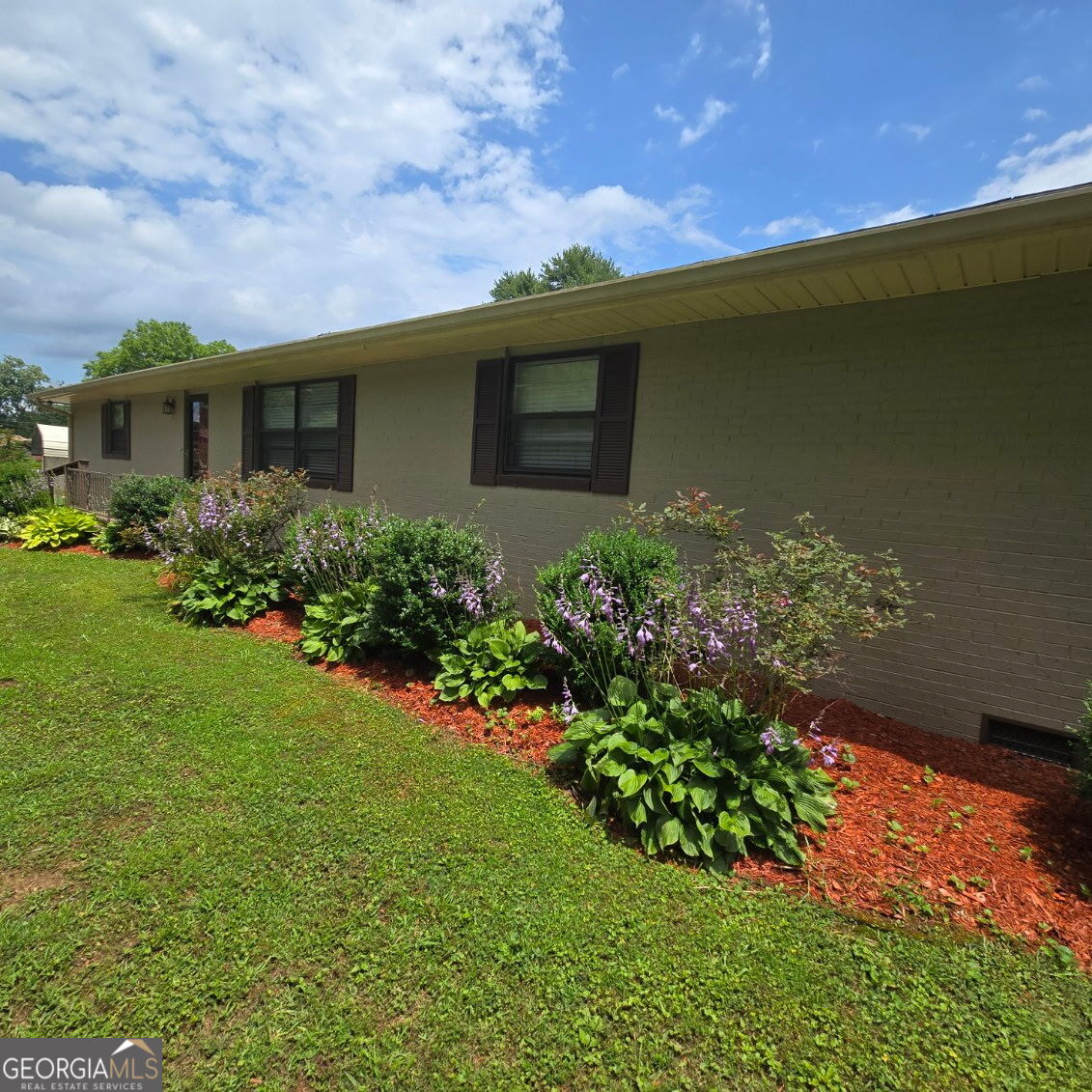 105 Hamel Drive Property Photo 2