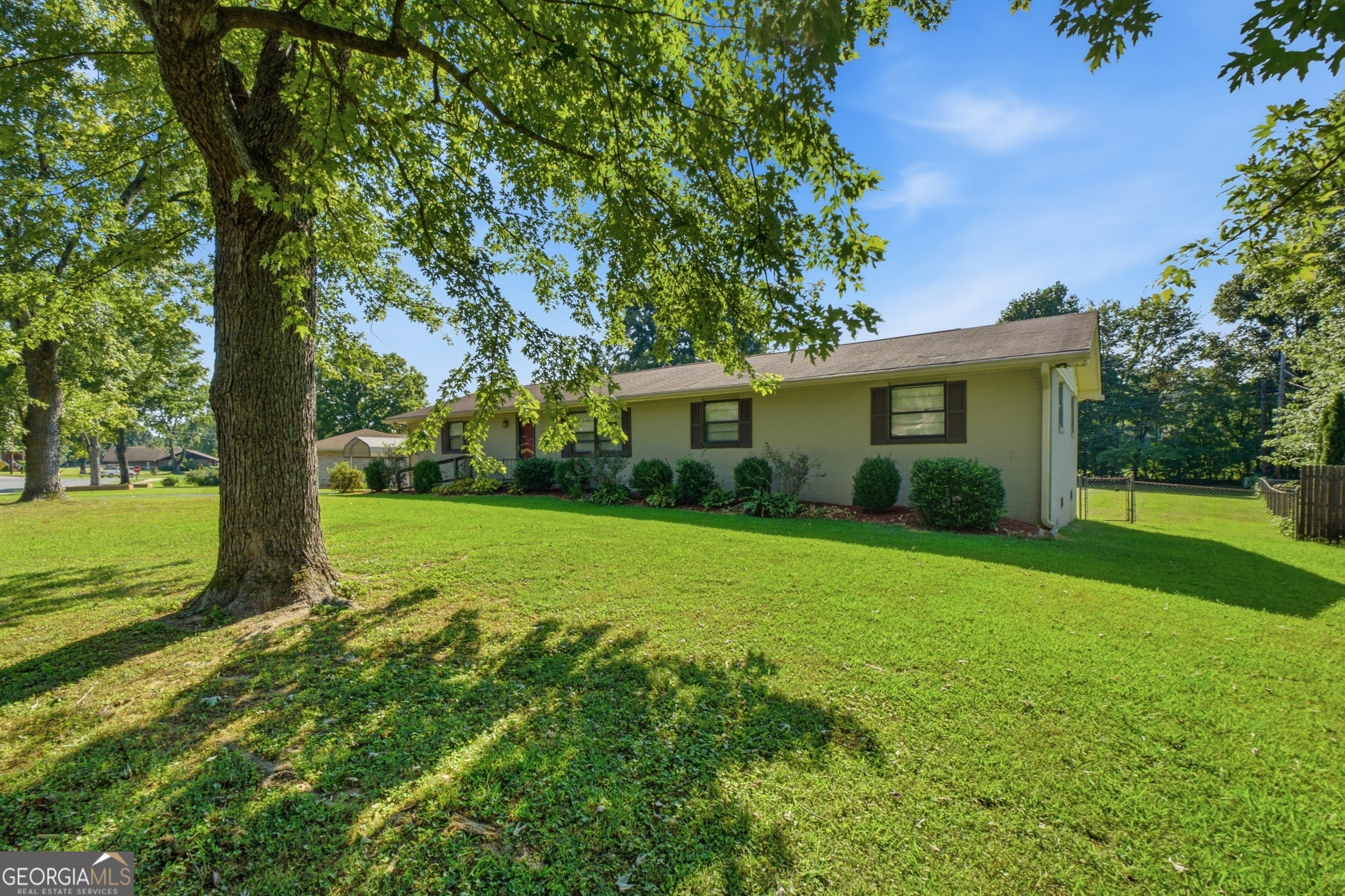 105 Hamel Drive Property Photo 4