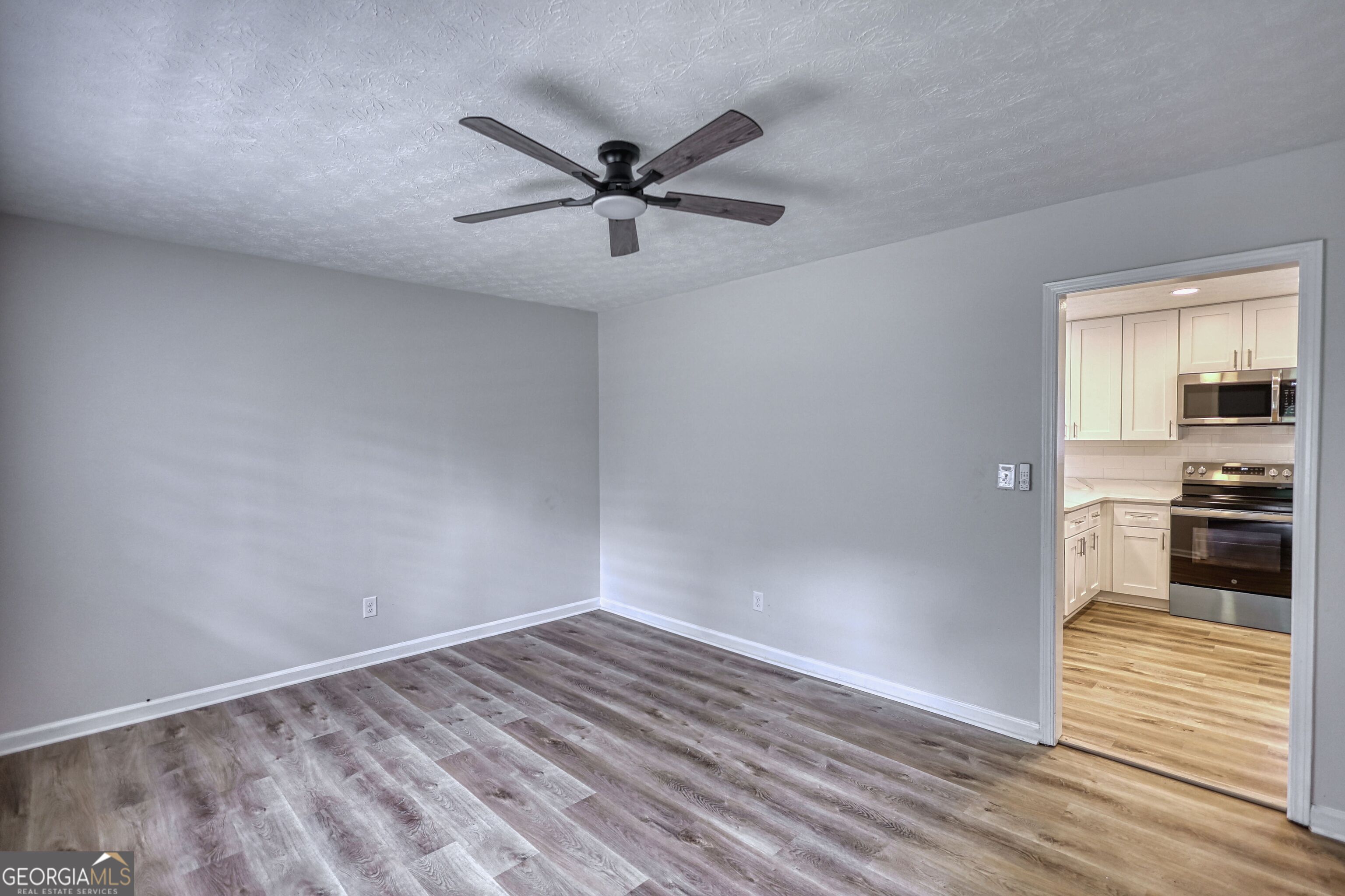 3075 Sunset Road Se Property Photo 11