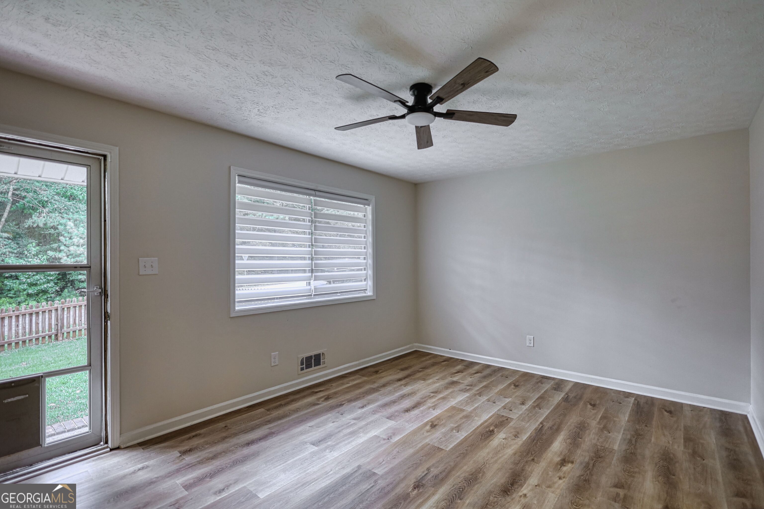 3075 Sunset Road Se Property Photo 13