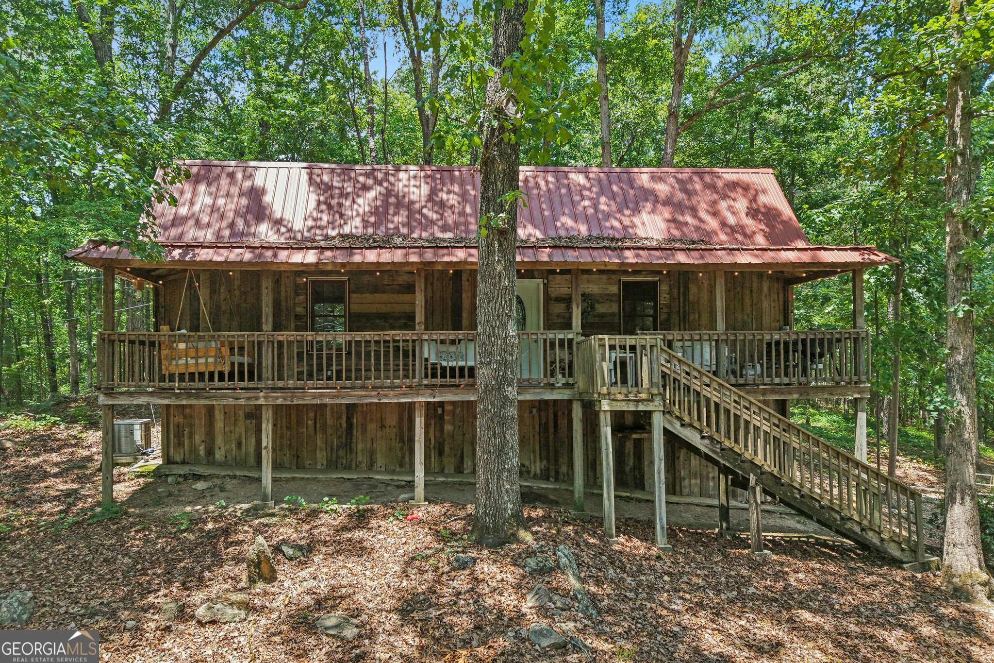 15 Rustica Drive Property Photo 2
