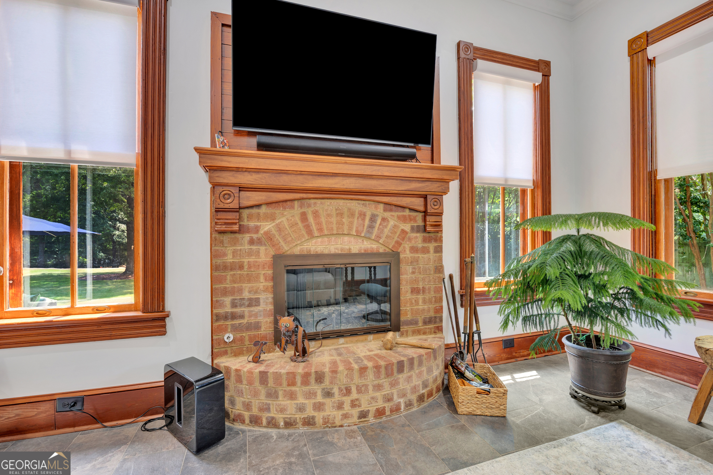 1102 Emory Street Property Photo 36