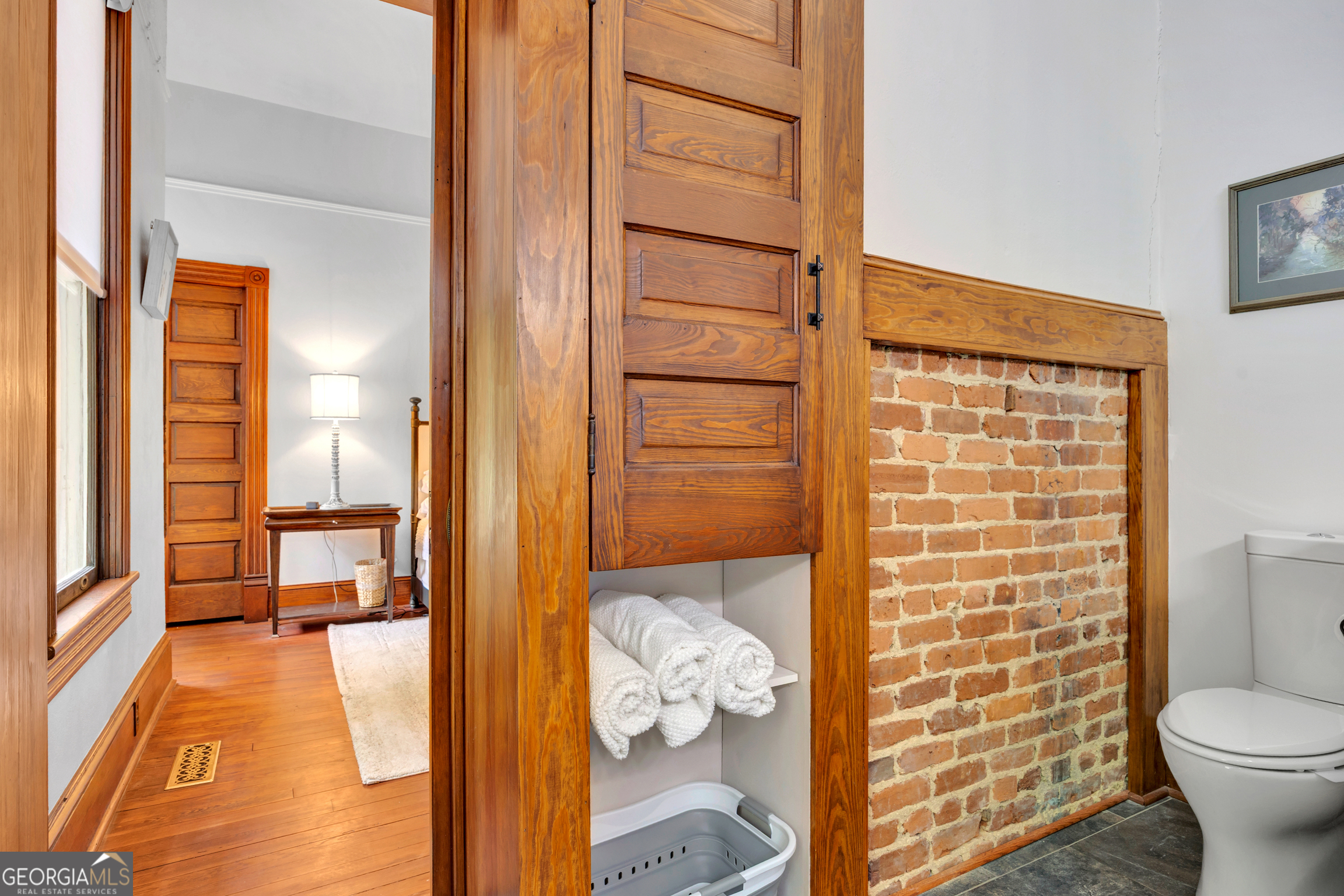 1102 Emory Street Property Photo 43