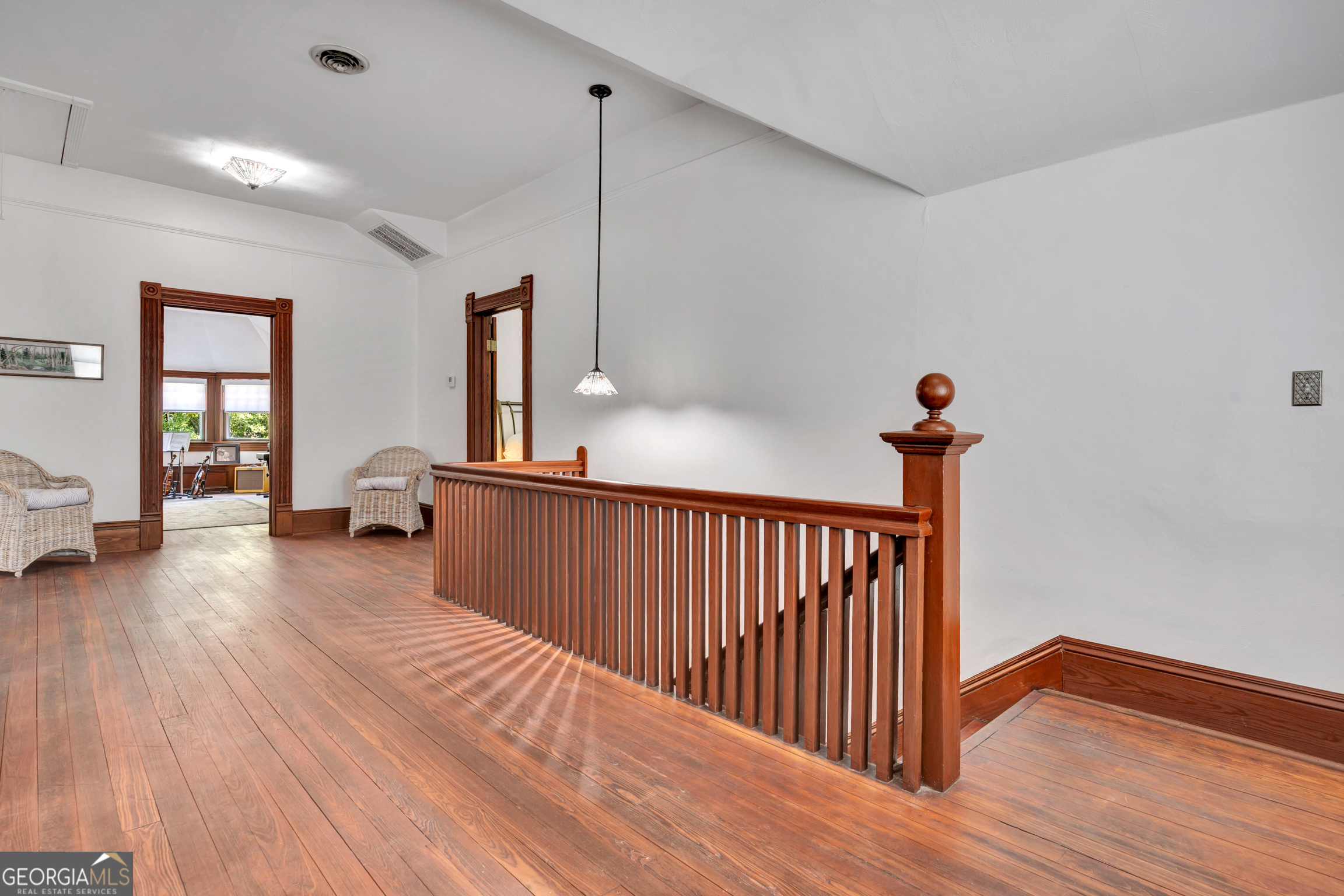 1102 Emory Street Property Photo 49