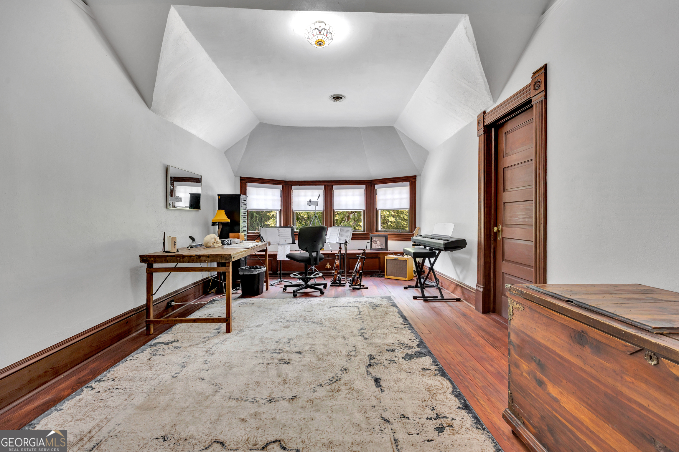 1102 Emory Street Property Photo 59