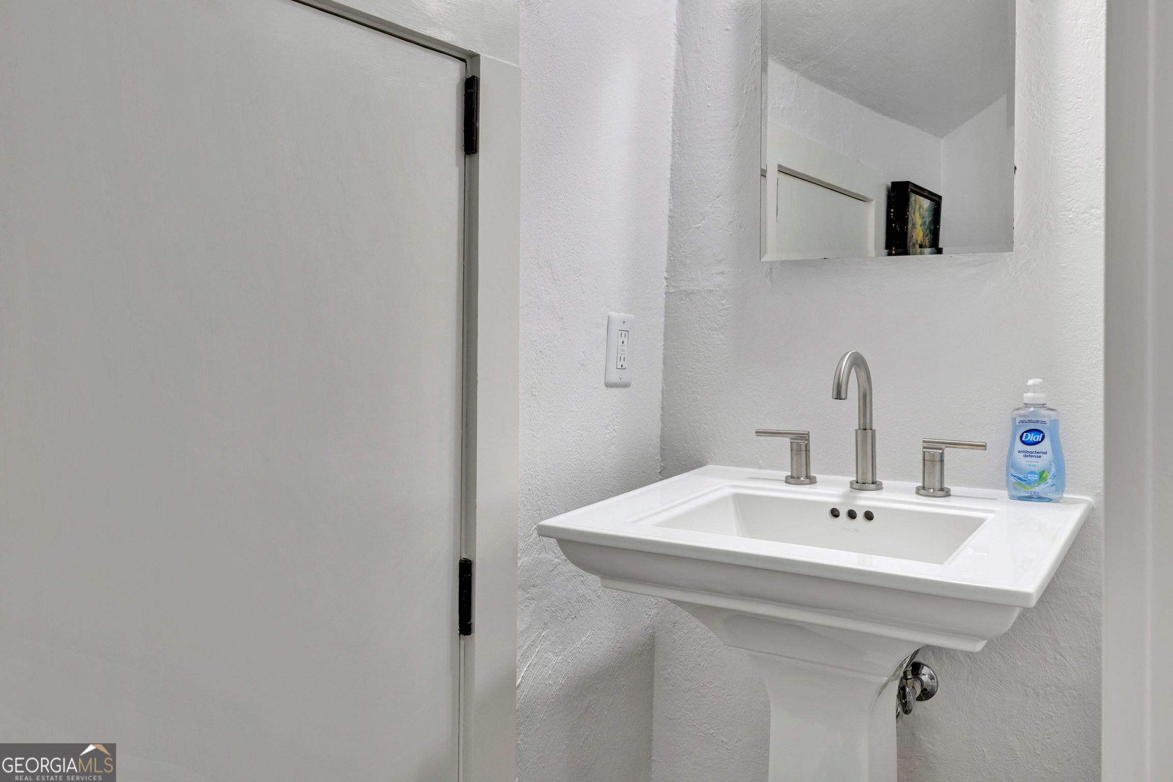 1102 Emory Street Property Photo 61