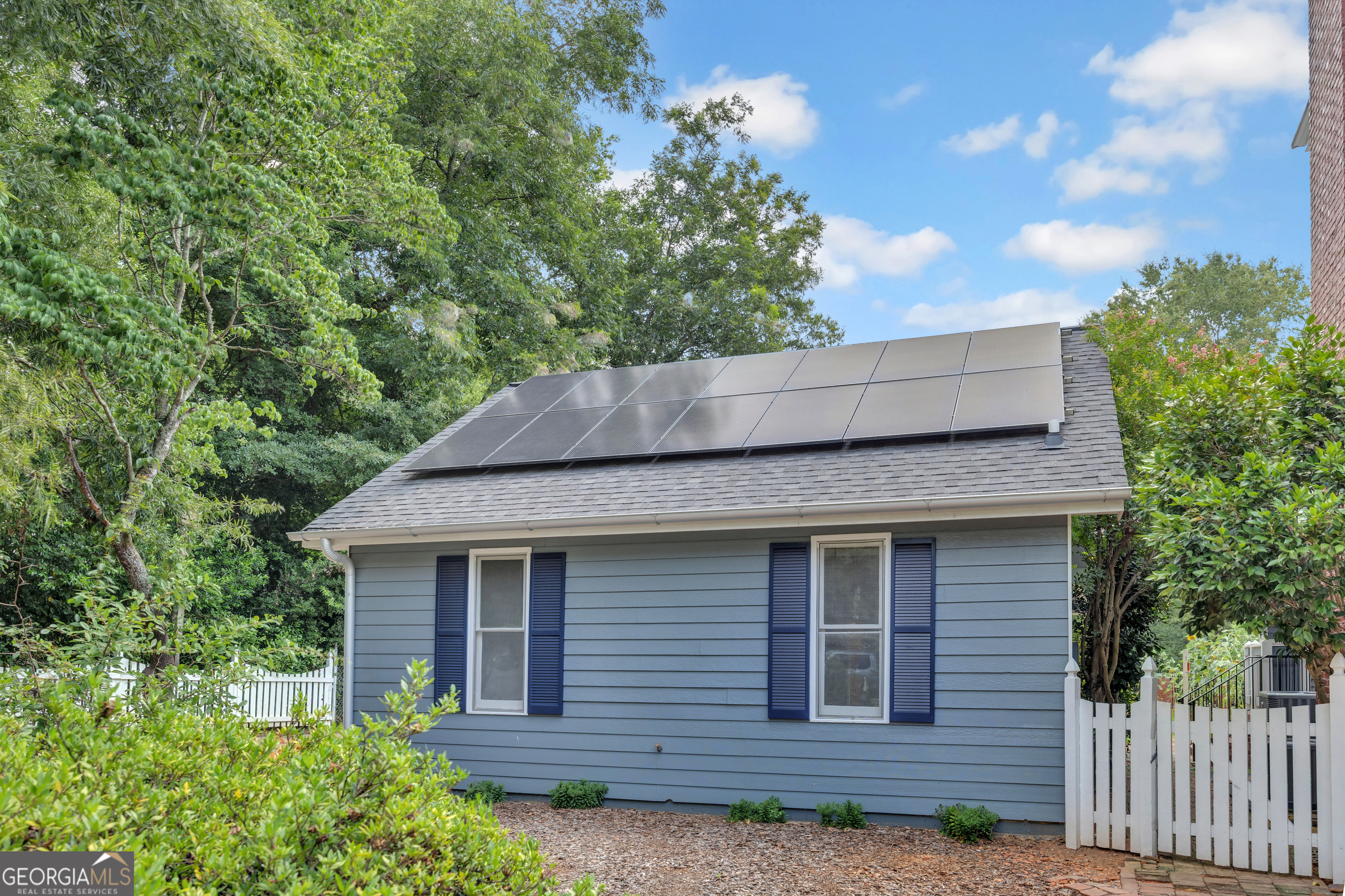 1102 Emory Street Property Photo 65