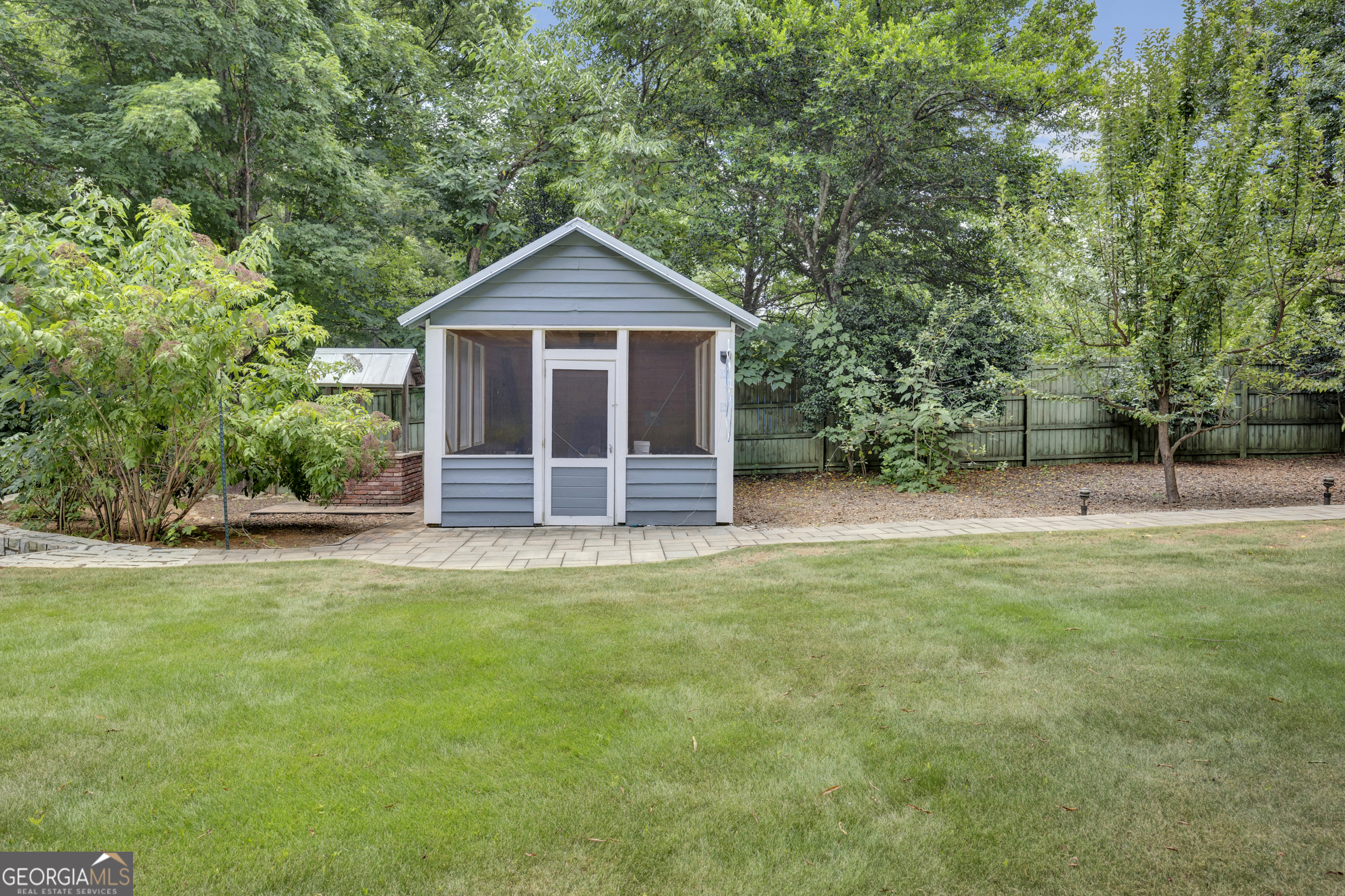 1102 Emory Street Property Photo 68