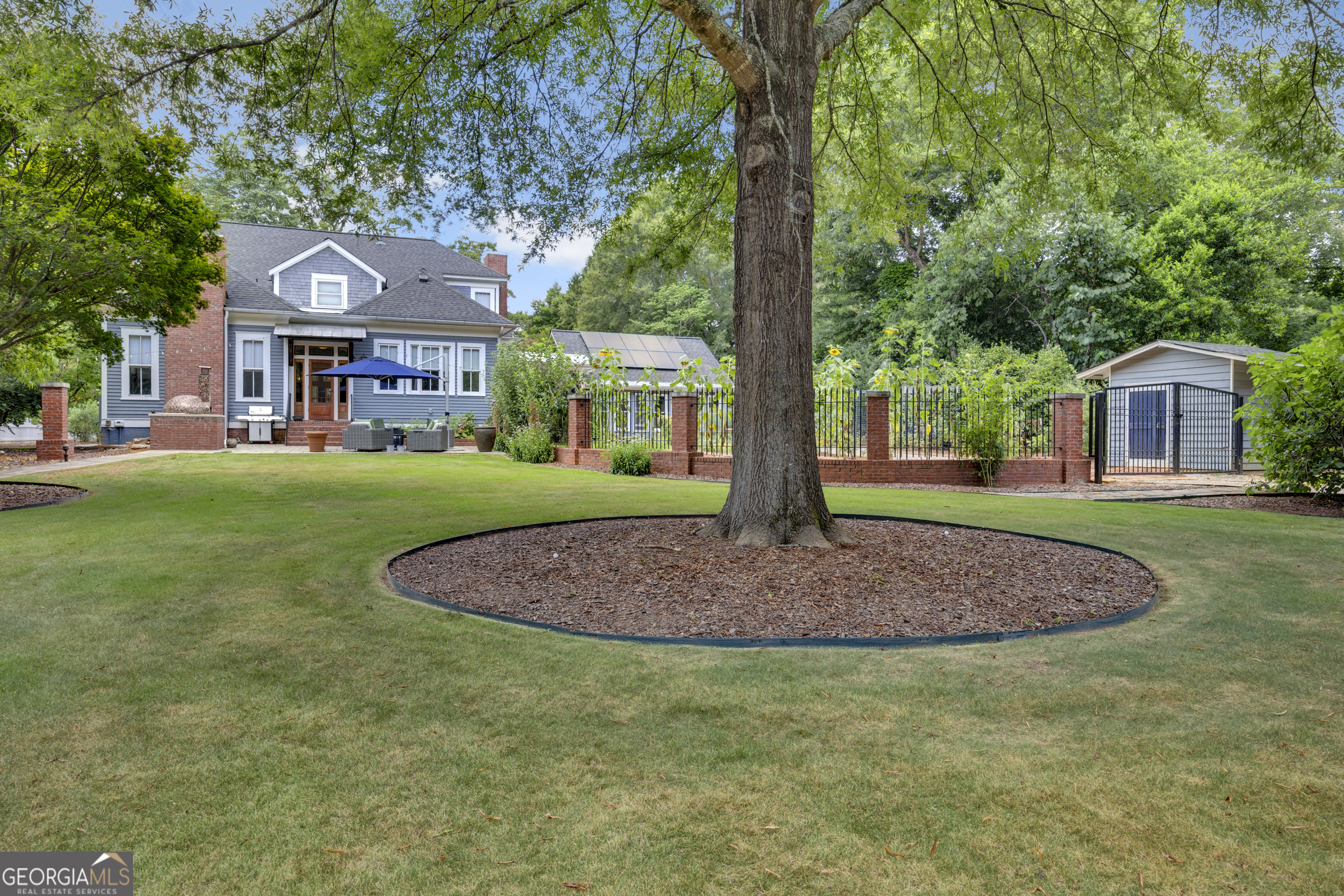 1102 Emory Street Property Photo 69