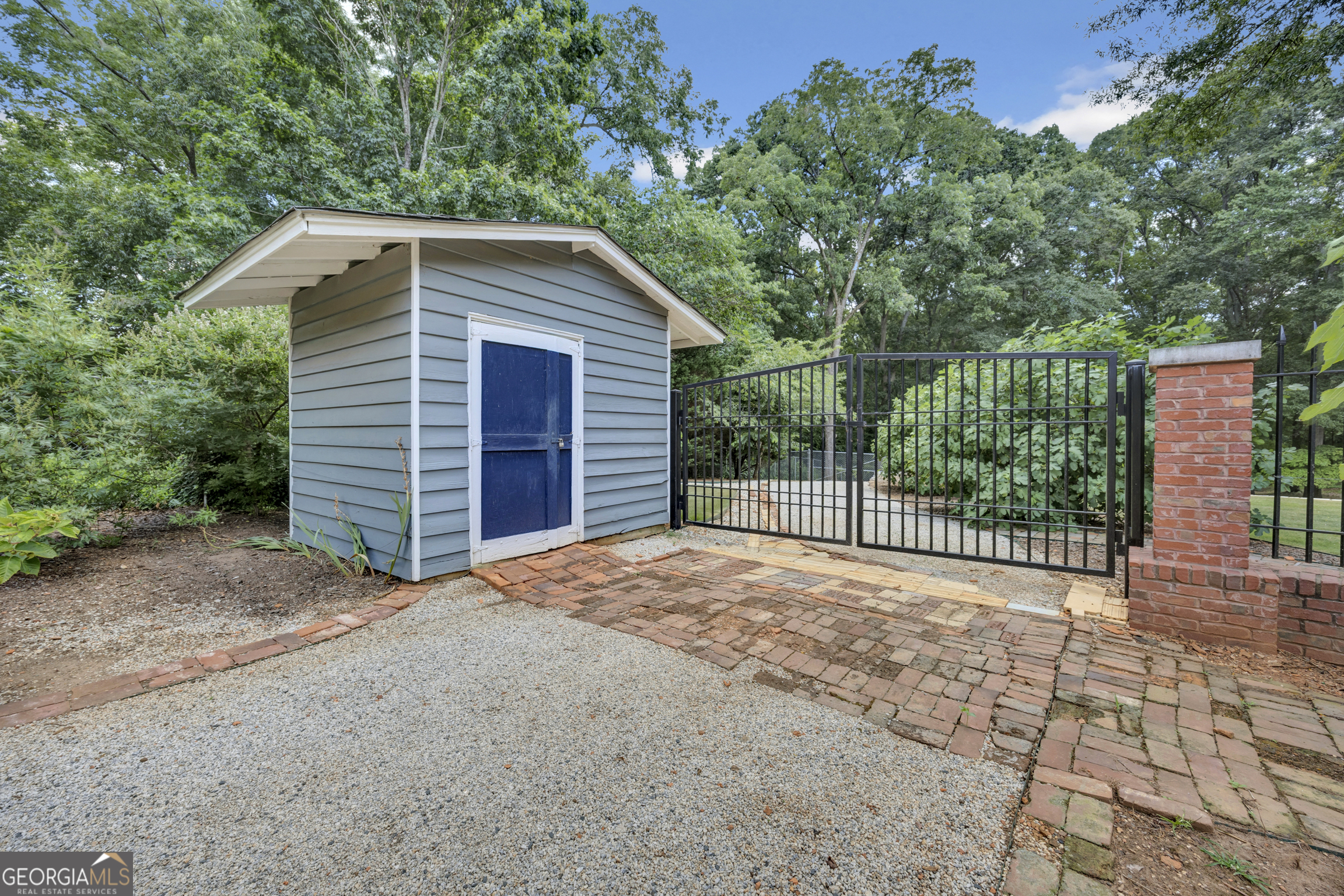 1102 Emory Street Property Photo 76